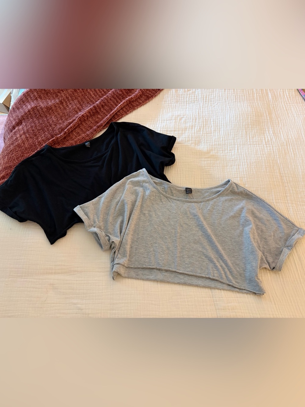 Women’s Relaxed Scoop Neck Tee Crop Bundle- Black & Light Gray